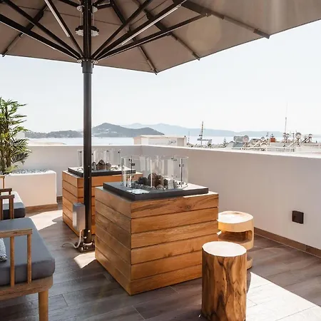 ホテル Legato Naxos City